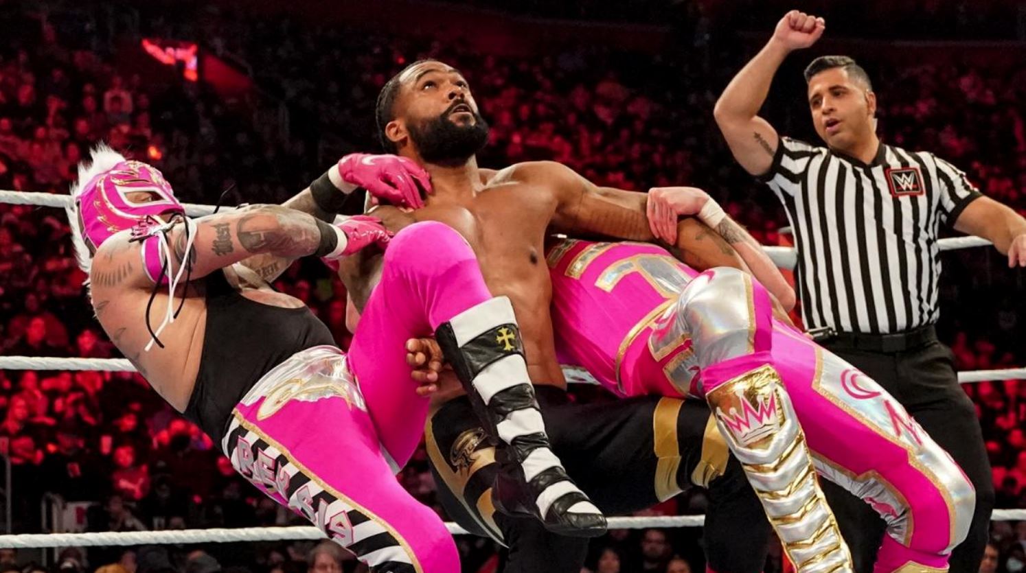 Top WWE Superstar Reportedly Needed A Week Off From In-Ring Action