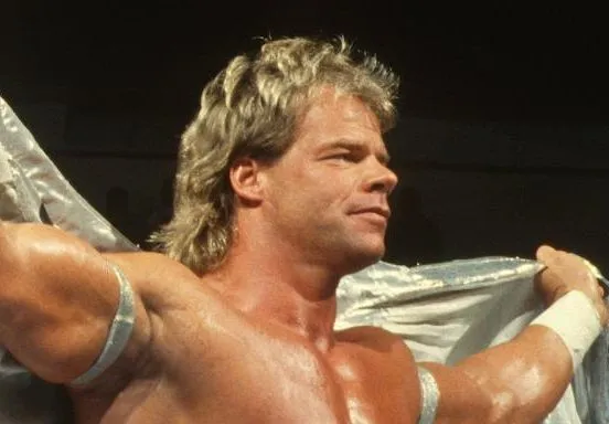 Lex Luger Teases Fans With Inspirational WWE Hall Of Fame Moment