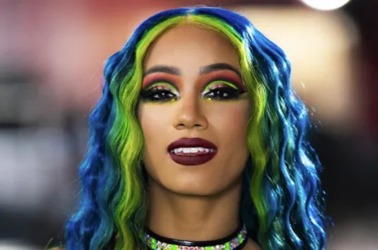 Photo: Sasha Banks Spotted With AEW Star At C2E2 Convention